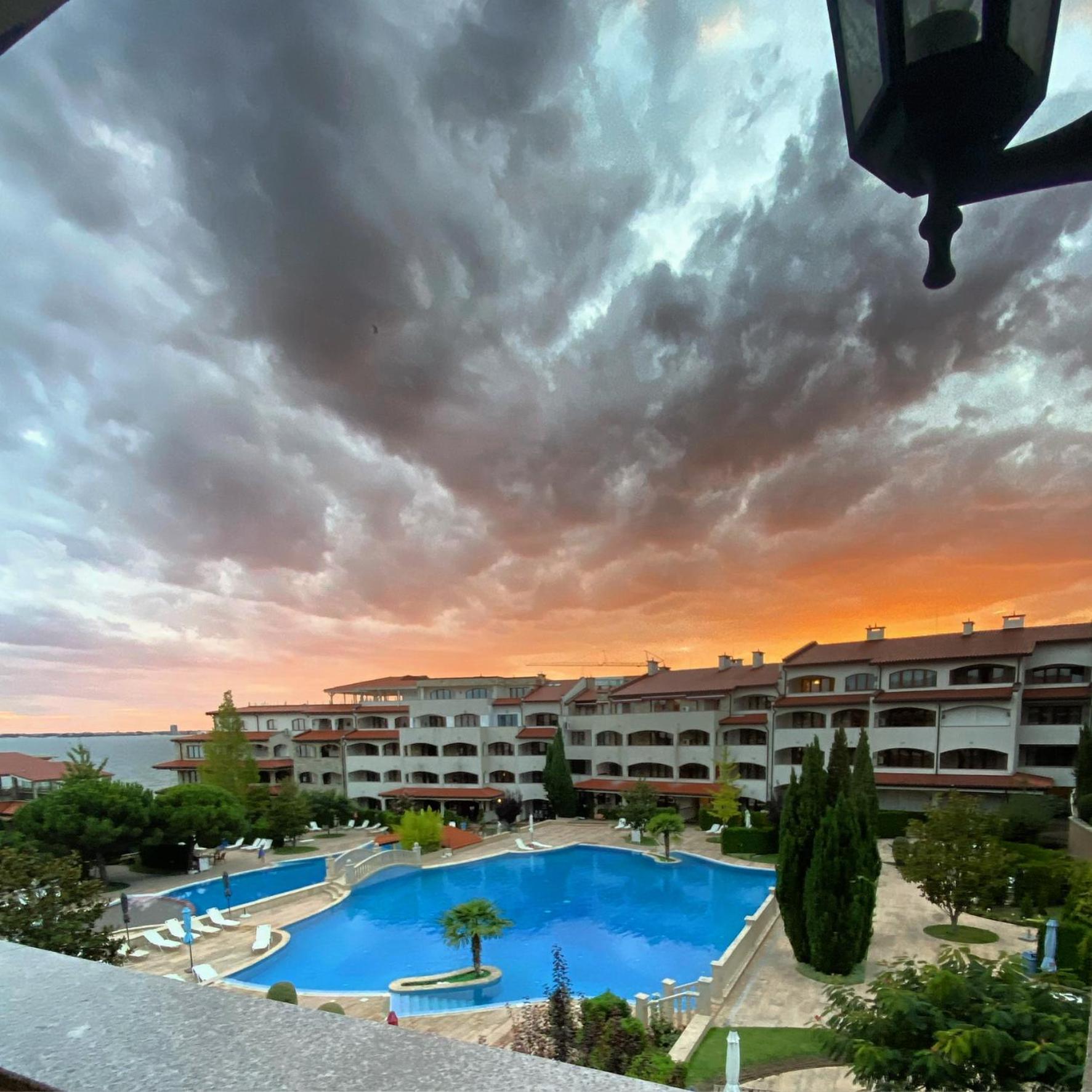 Casa Real Appartement Sveti Vlas Buitenkant foto